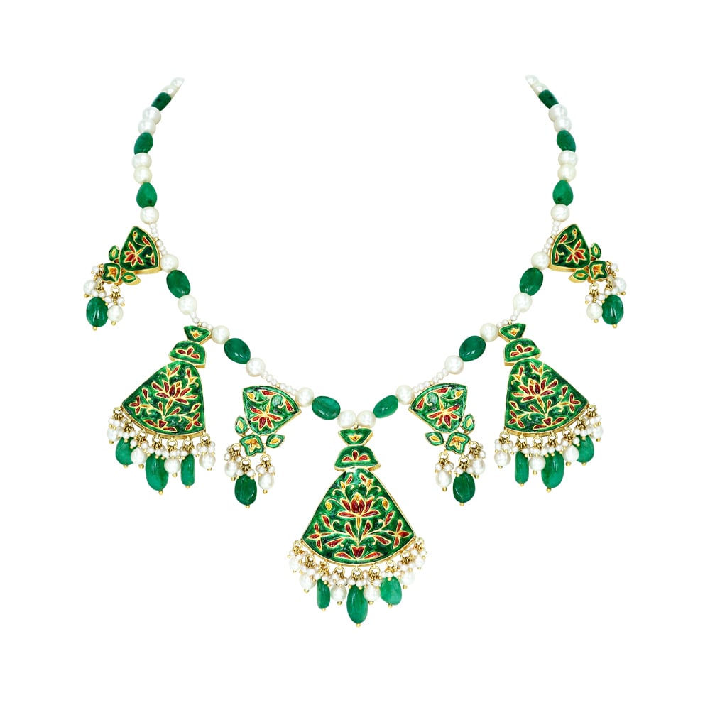 Polki Necklace with Triangular Motifs, Emeralds and Pearls